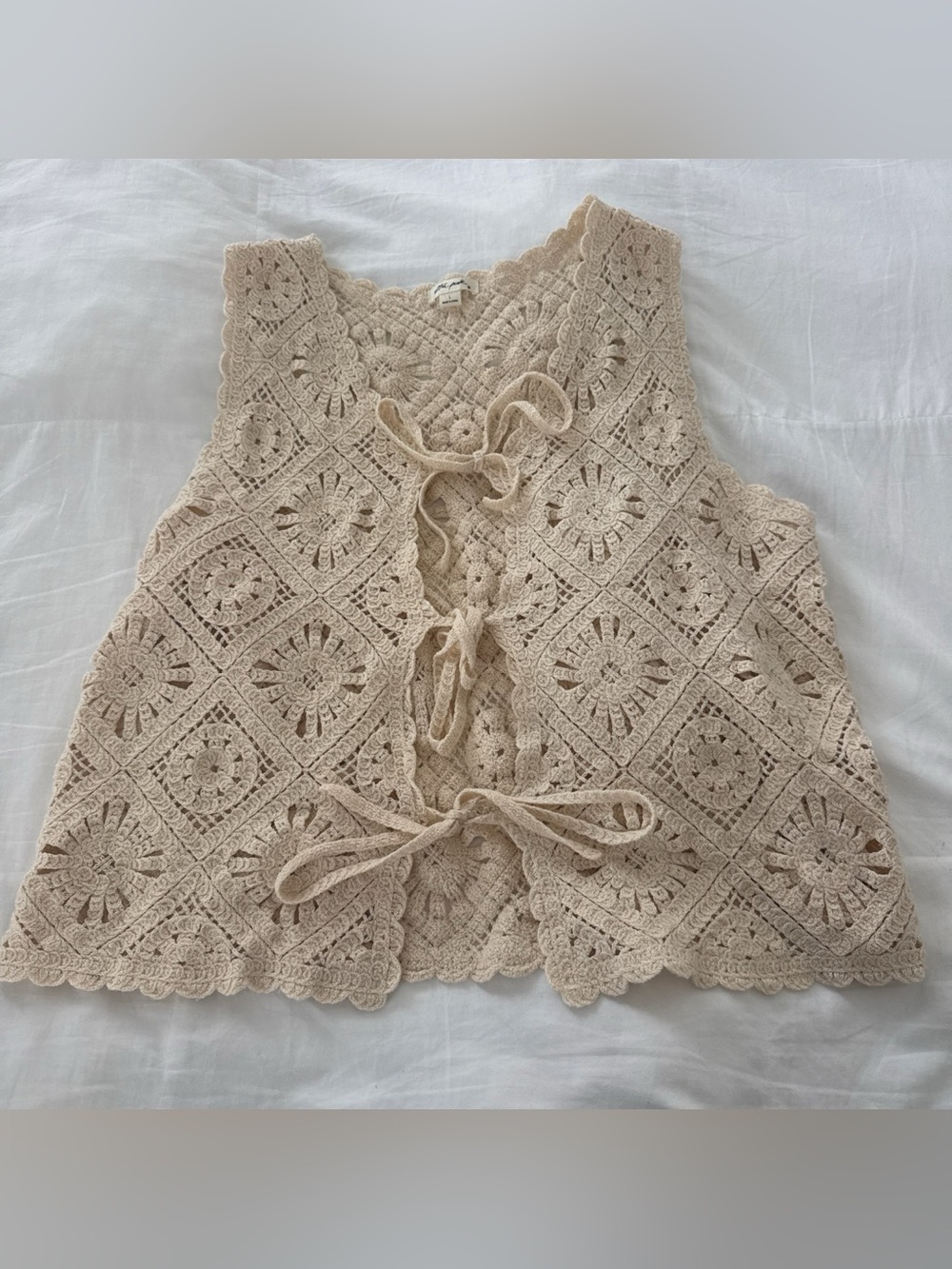 Ultra Pink Crochet Tie-Front Camisole - Cream